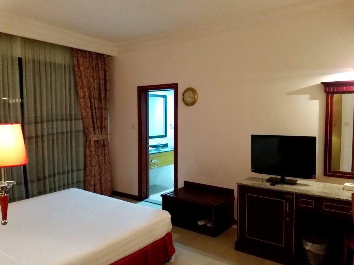 Hotel Taj Plaza