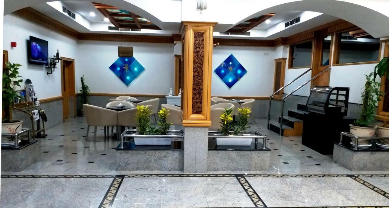 Taj Plaza 4*