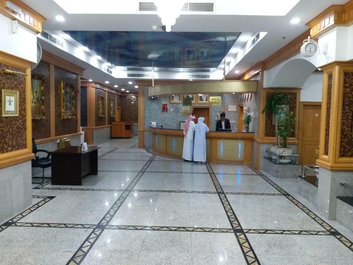 होटल Taj Plaza