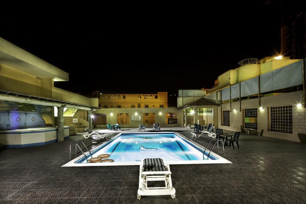 होटल Taj Plaza Manama